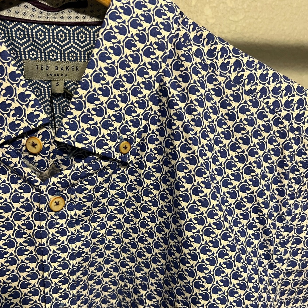 Short Sleeve Blue All-Over Monkey’s in a Barrel Print (New)